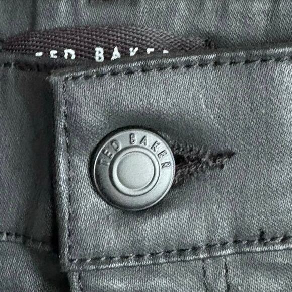 Ted Baker Women’s Black Coated Skinny Pants Sz 30 X 29 Zip Hem Faux Leather Look - Picture 8 of 10